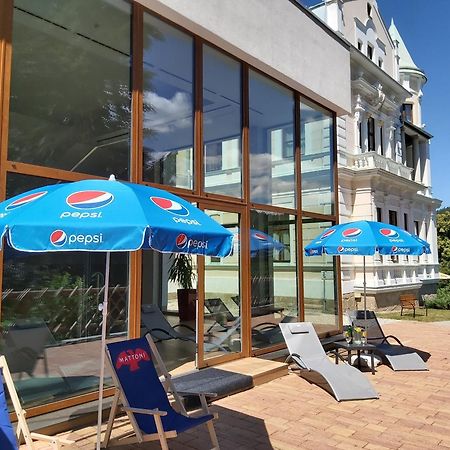 Pension U Golfu Cihelny KLV Exterior foto