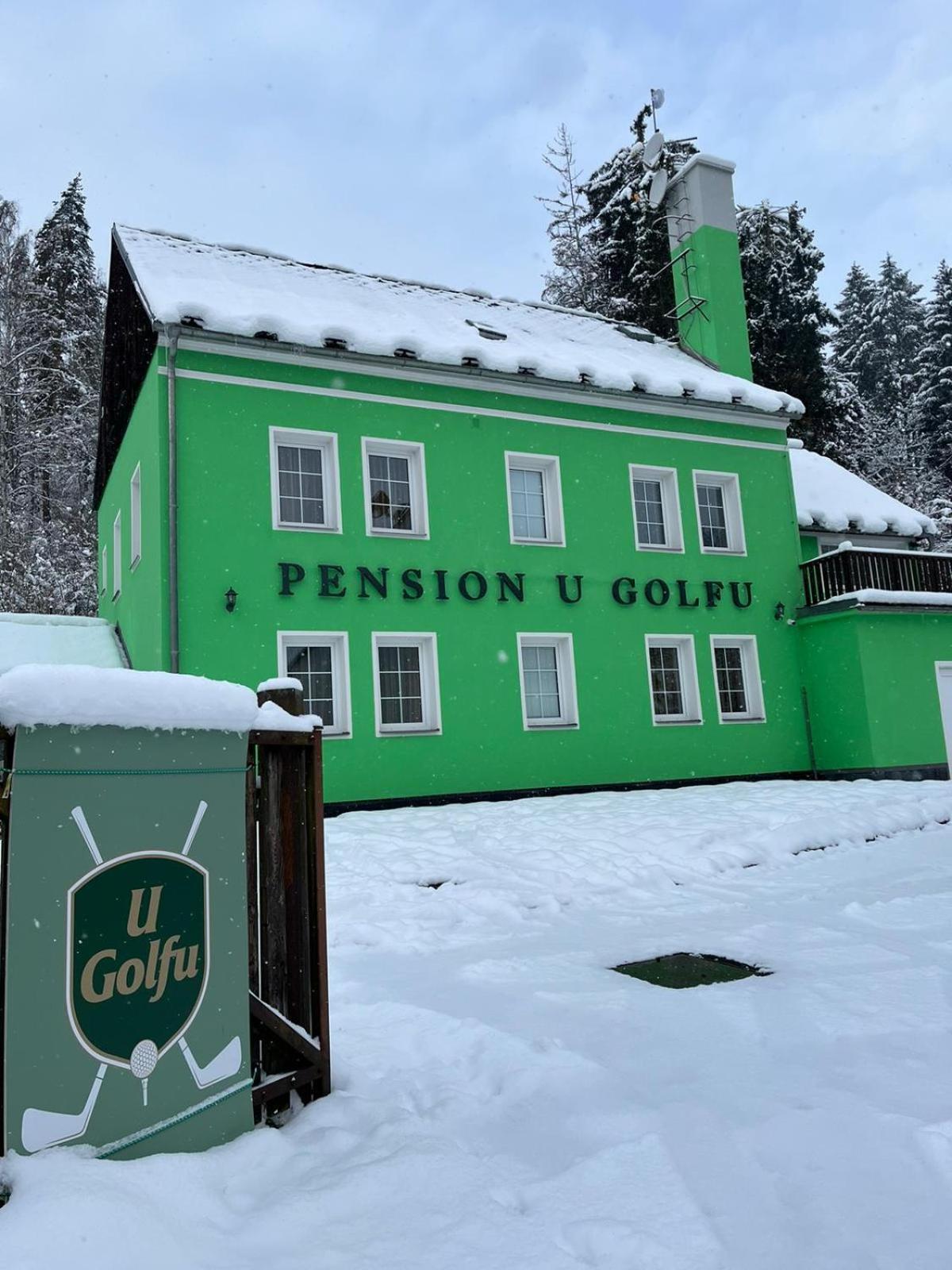 Pension U Golfu Cihelny KLV Exterior foto