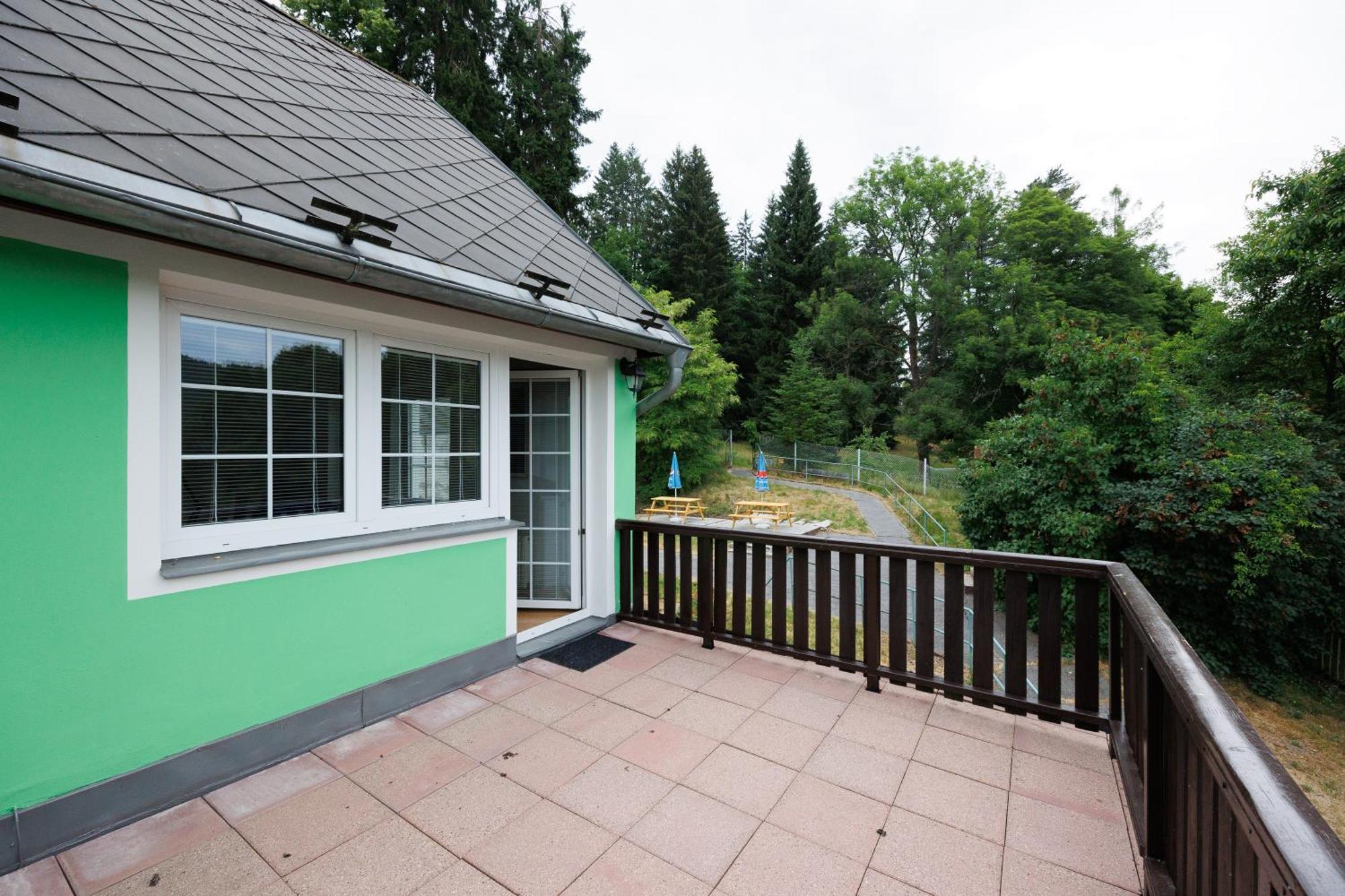 Pension U Golfu Cihelny KLV Exterior foto