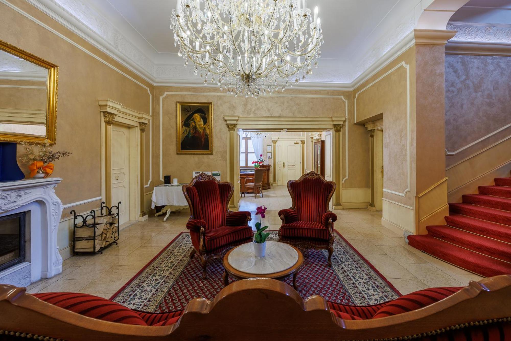 Pension U Golfu Cihelny KLV Exterior foto