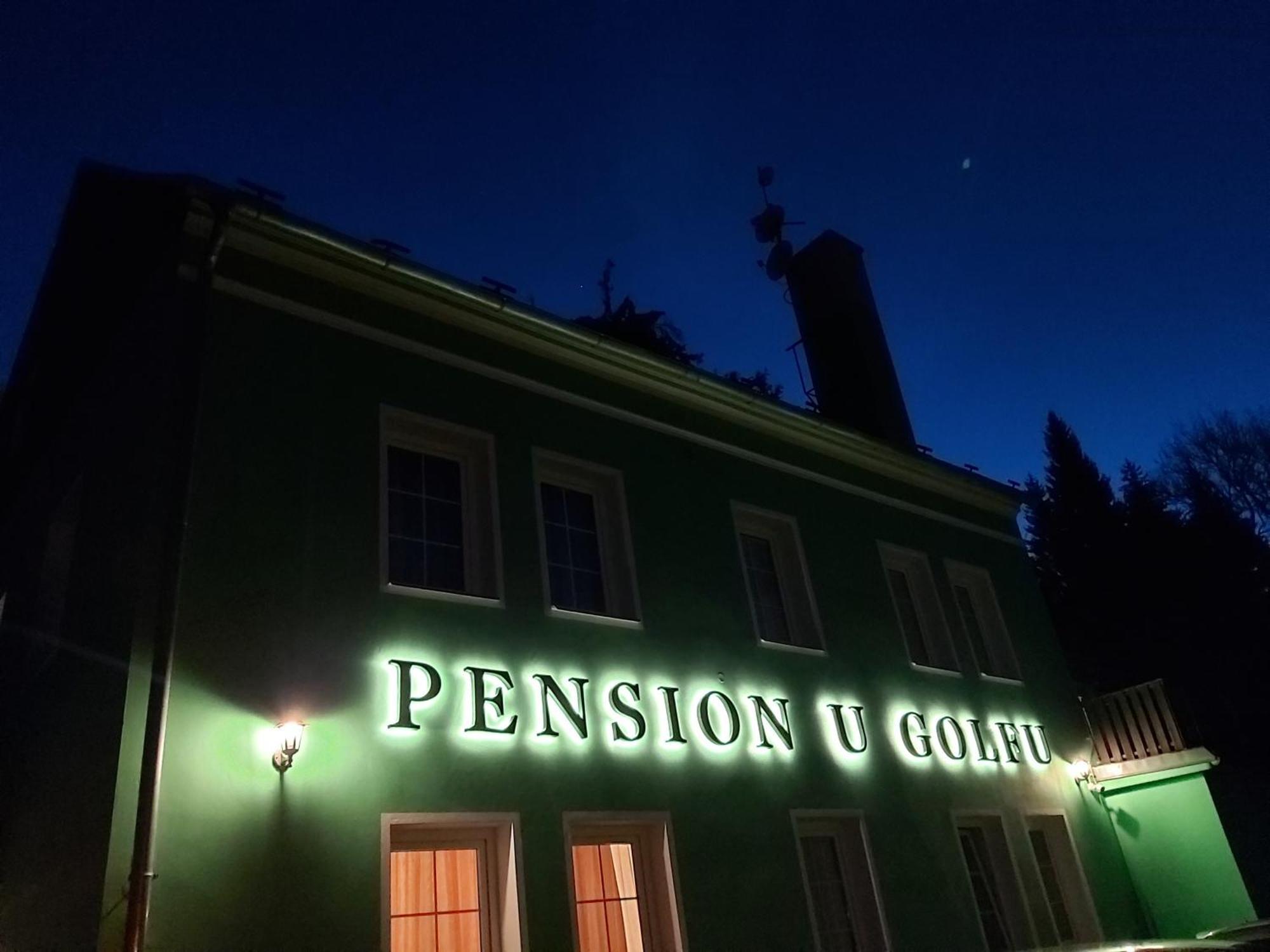 Pension U Golfu Cihelny KLV Exterior foto